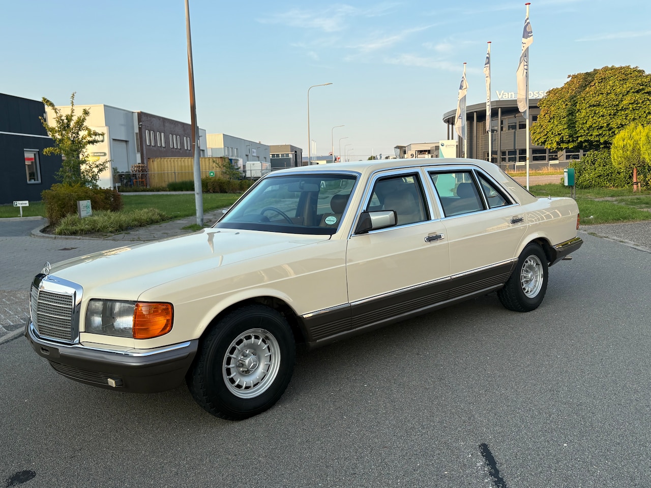 Mercedes-Benz S-klasse - 380 SEL B7 Guard RHD - AutoWereld.nl