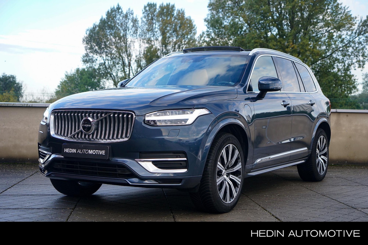 Volvo XC90 - 2.0 T8 Recharge AWD Inscription Verwarmbare Voorstoelen & Stuurwiel | Panoramadak | Harman - AutoWereld.nl