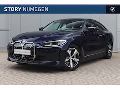 BMW i4 - eDrive40 High Executive / Trekhaak / Achteruitrijcamera / Stoelverwarming / Live Cockpit P