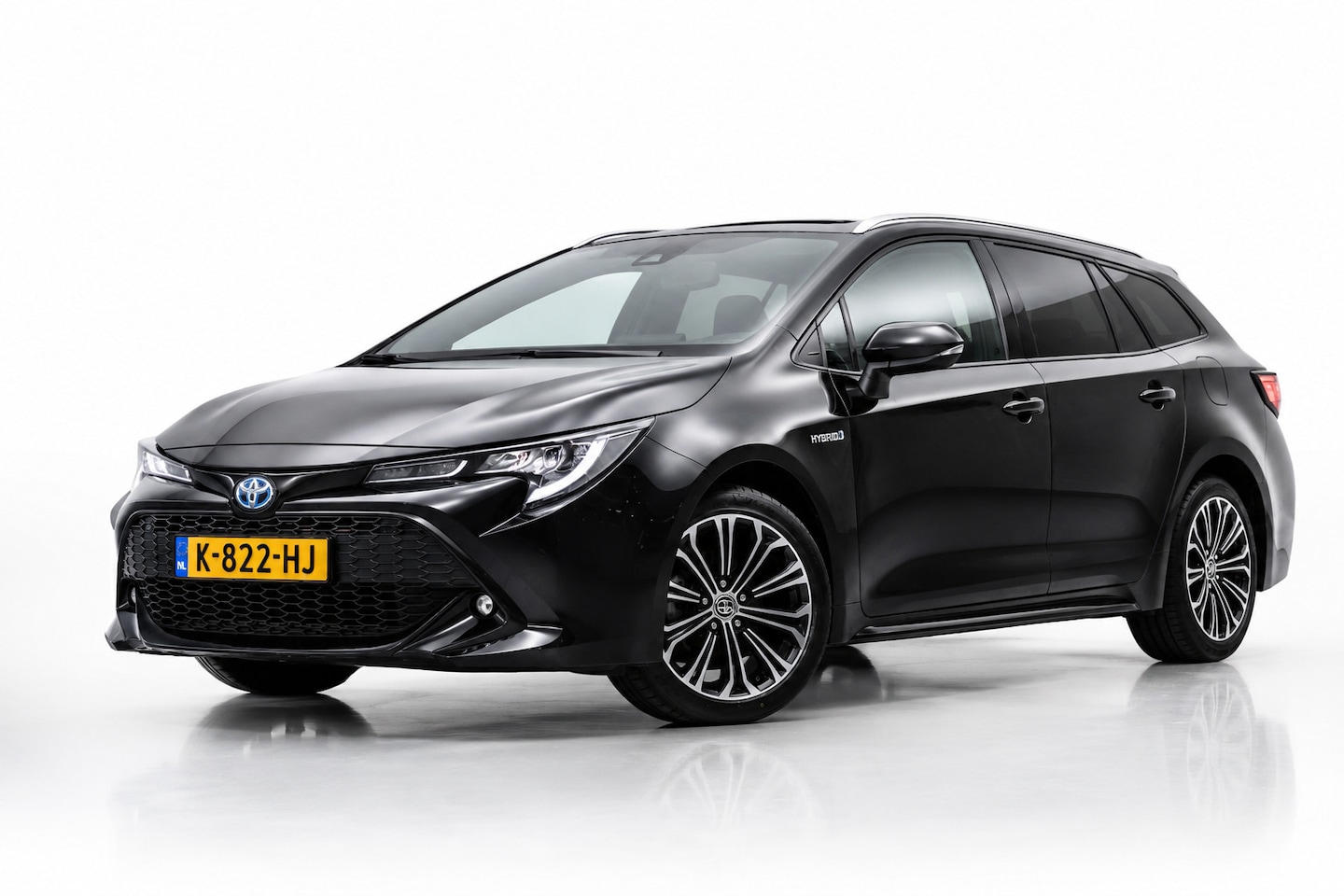 Toyota Corolla Touring Sports - 1.8 Hybrid | CAMERA | STOELVERWARMING | APPLE CARPLAY | ANDROID AUTO | NAP - AutoWereld.nl