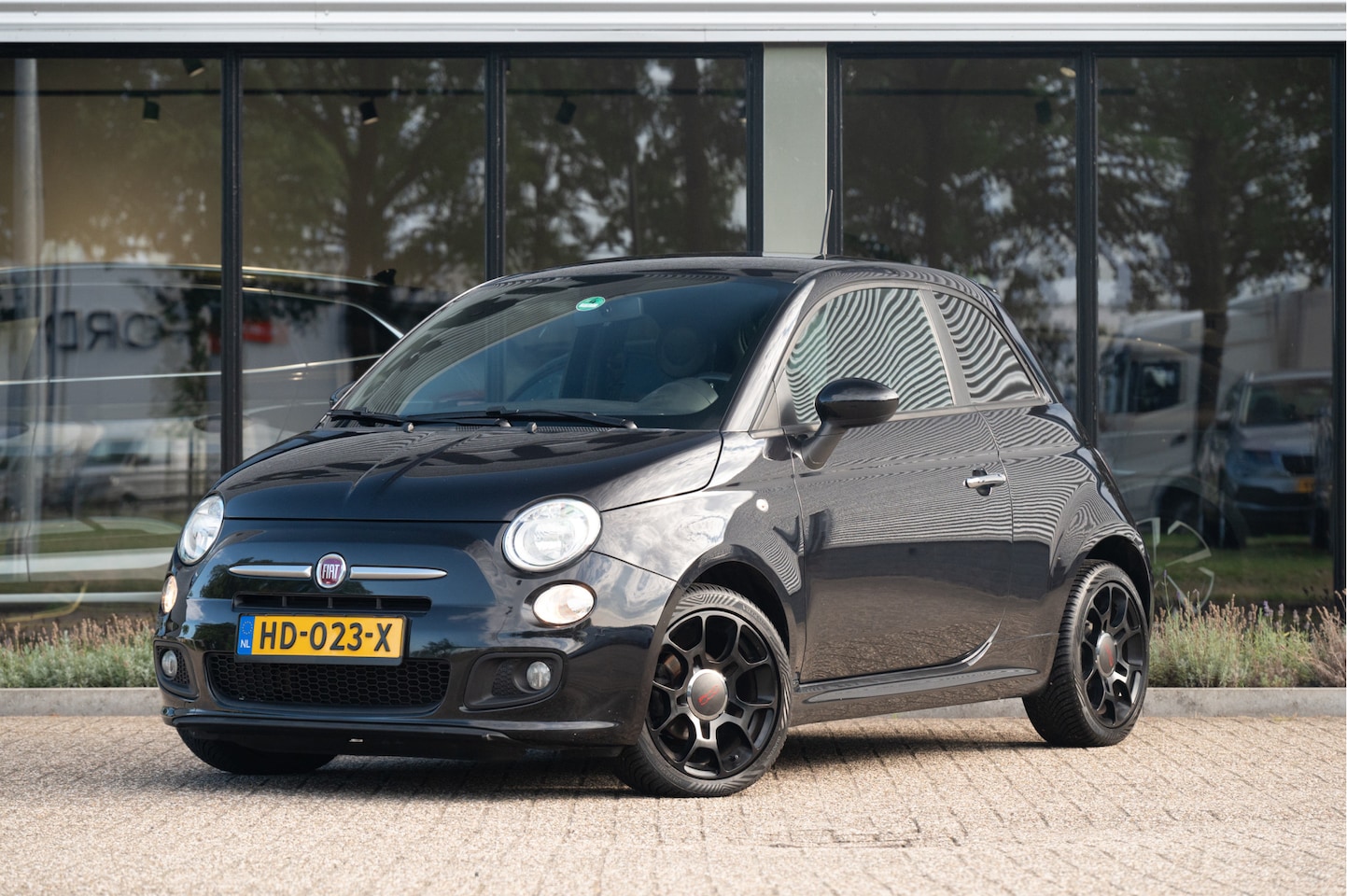 Fiat 500 - S 1.2 Sport 4-cil. | Airco | Bluetooth | Digi Dash | 4season | Recent Onderhouden - AutoWereld.nl