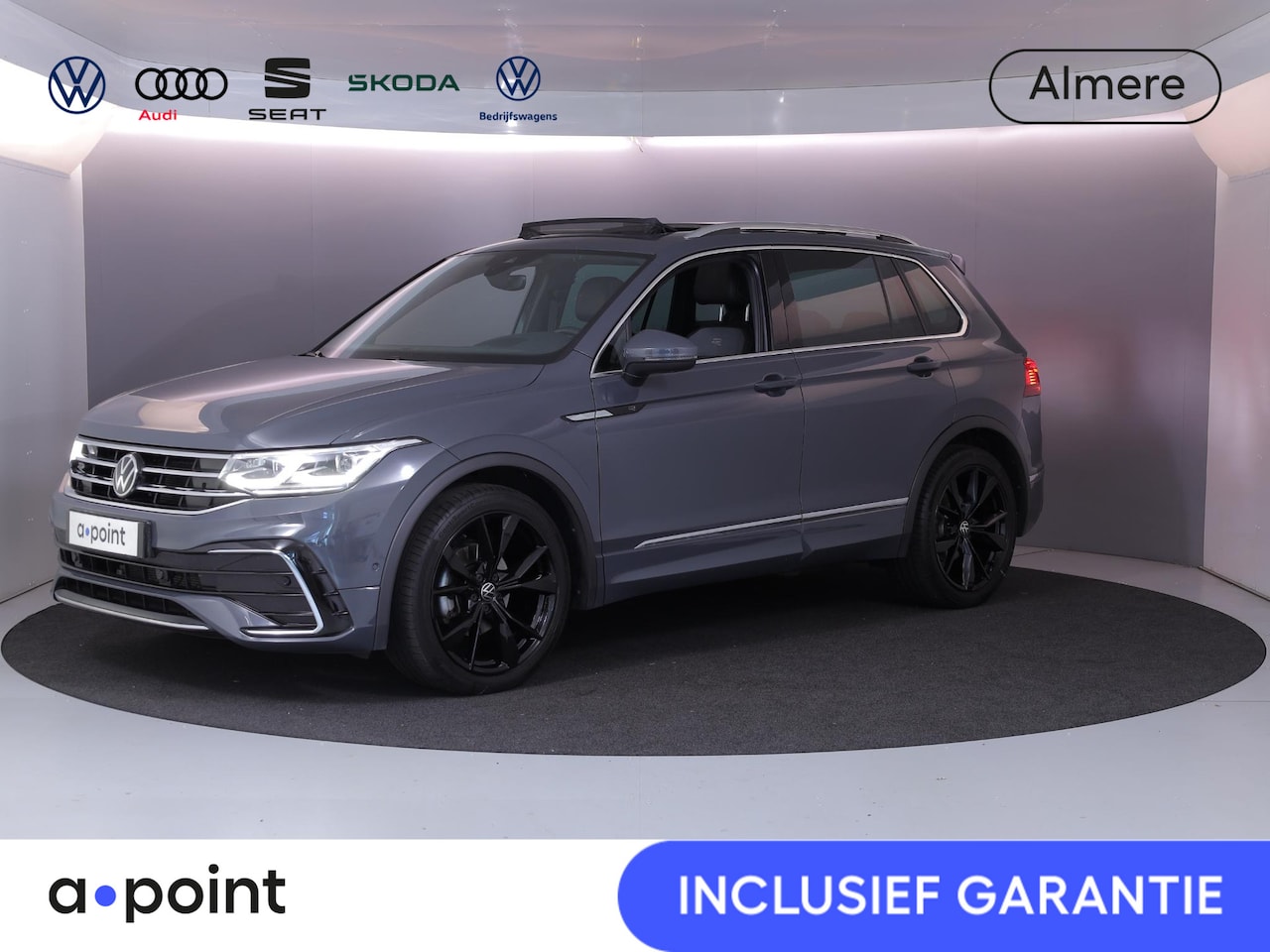 Volkswagen Tiguan - 1.5 TSI R-Line Business 150 pk Automaat (DSG) | Navigatie | Panoramadak | Parkeersensoren - AutoWereld.nl