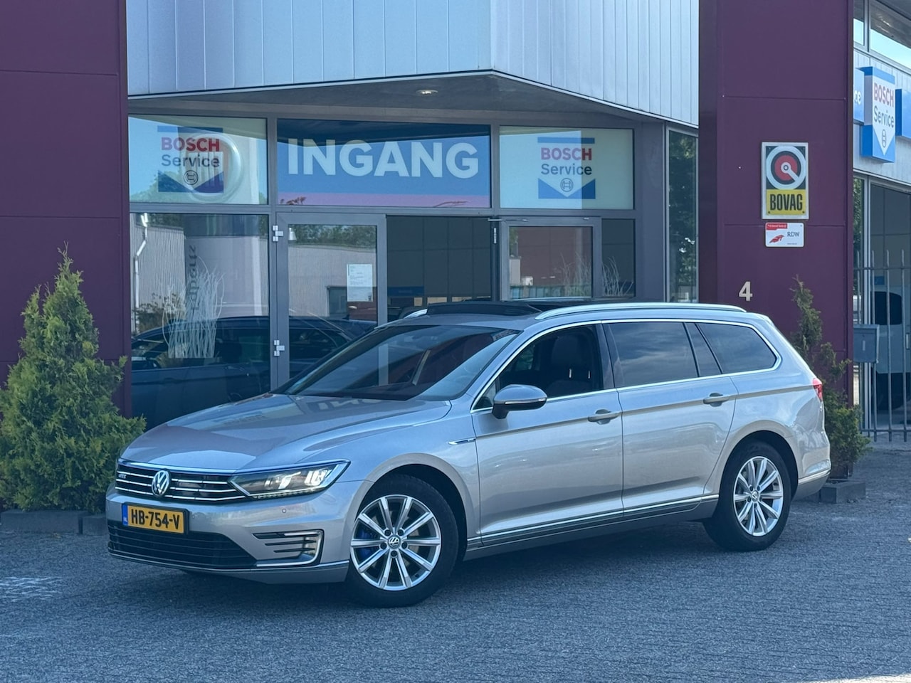 Volkswagen Passat Variant - 1.4 TSI GTE Highline | Pano | Trekhaak - AutoWereld.nl