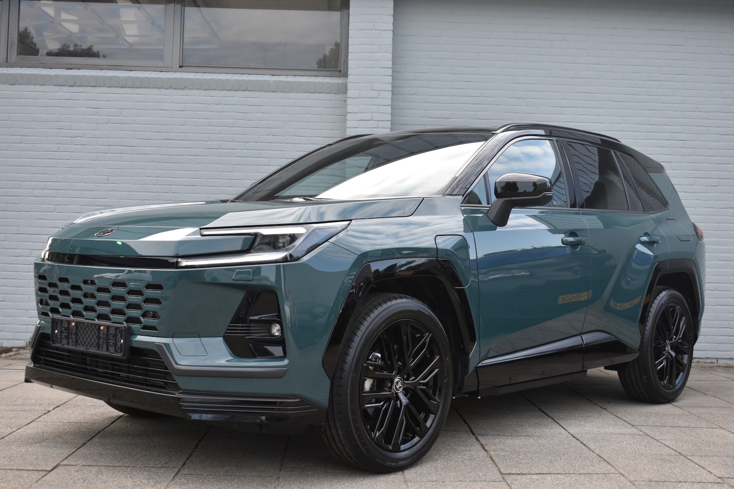 Toyota RAV4 - 2.5 Plug-in Hybrid AWD 300 First Edition Automaat 309pk | Head-up Display | Stoelventilati - AutoWereld.nl