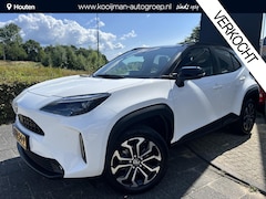 Toyota Yaris Cross - 1.5 Hybrid 130 Team D Trekhaak, Stoel/Stuurverwarming, Zwart dak, Dodehoekdetectie, nieuws