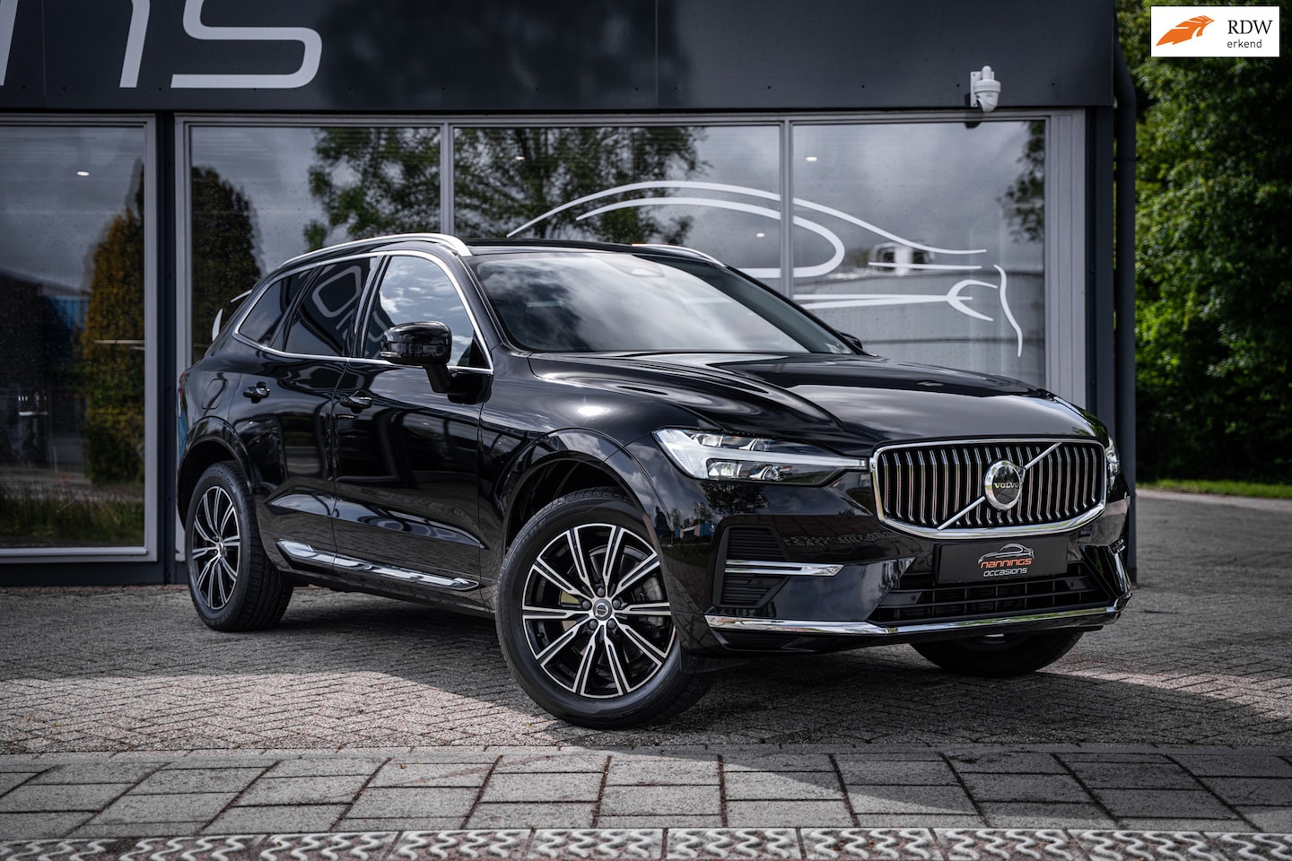 Volvo XC60 - 2.0 B5 Inscription|Trekh|Dig dash|Memory|LED|Leder|Stoelverw - AutoWereld.nl