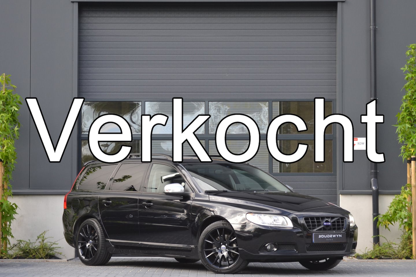 Volvo V70 - 2.0T R-Edition NAP | Leer | Automaat | Cruise Control | Goed Onderhouden! - AutoWereld.nl