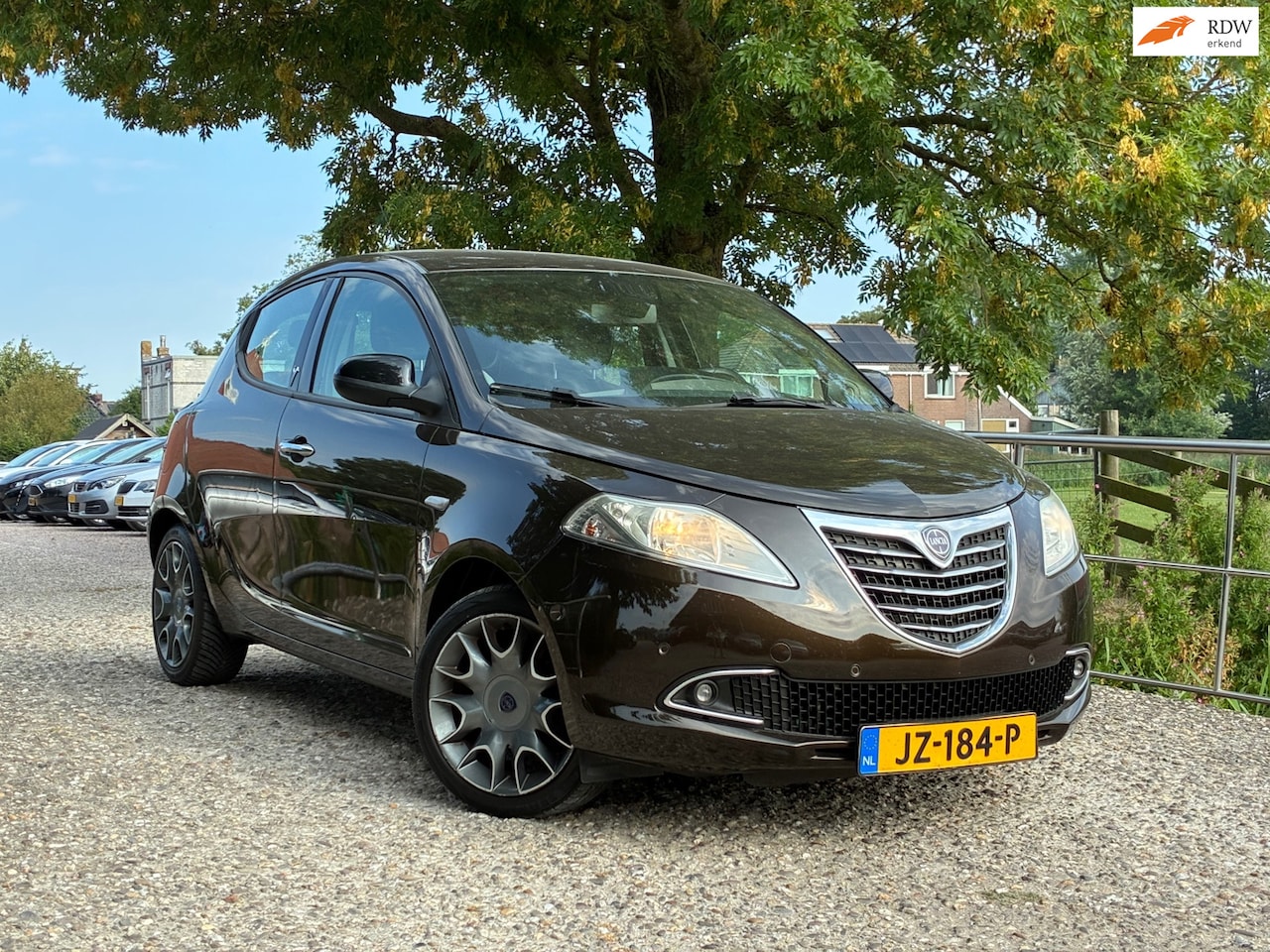Lancia Y(psilon) - Ypsilon 0.9 TwinAir Platinum | Clima + Leder nu € 3.450,-!!! - AutoWereld.nl