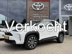 Toyota Yaris Cross - 1.5 Hybrid First Edition Automaat 116pk | Trekhaak | LED-koplampen | Keyless | NL-auto |