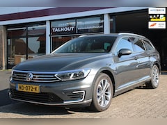 Volkswagen Passat Variant - 1.4 TSI GTE Connected Series | HYBRIDE | TREKHAAK | NAVIGATIE | STOELMASSAGE |