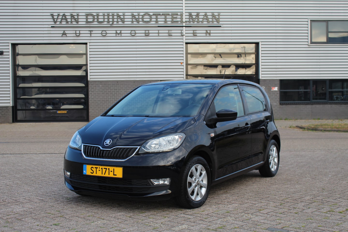 Skoda Citigo - 1.0 Greentech Ambition / Airco / Cruise / LMV 14"/ N.A.P. - AutoWereld.nl