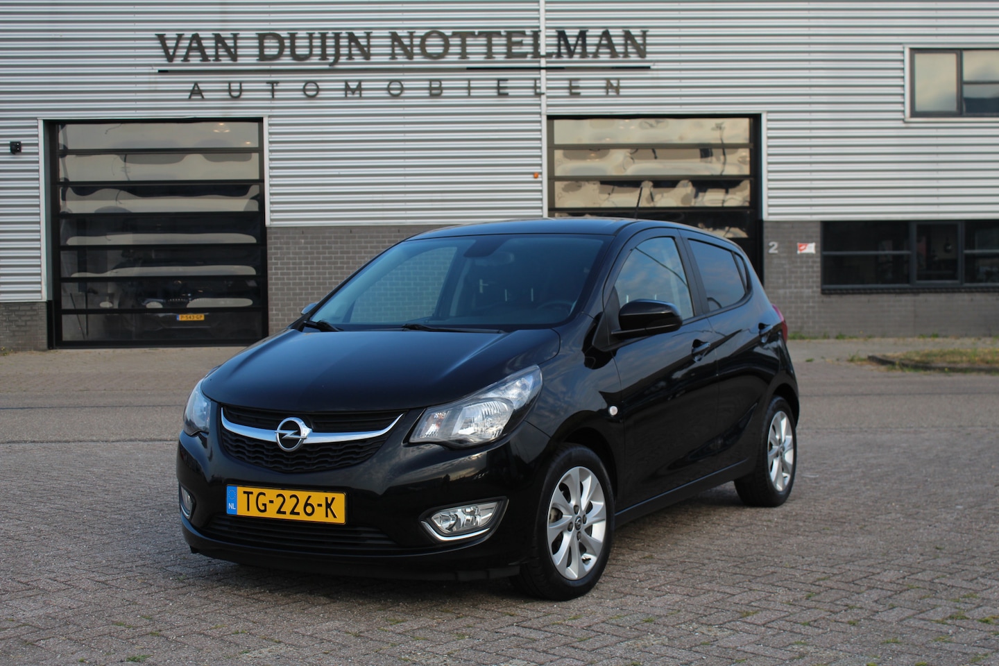 Opel Karl - 1.0 EcoFLEX Innovation / Automaat / Carplay / N.A.P. - AutoWereld.nl