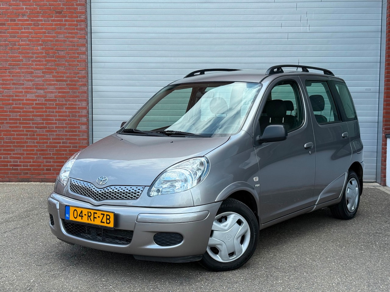 Toyota Yaris Verso - 1.5 VVT-i Sol | AIRCO | NAP | NEW APK |1E EIG - AutoWereld.nl
