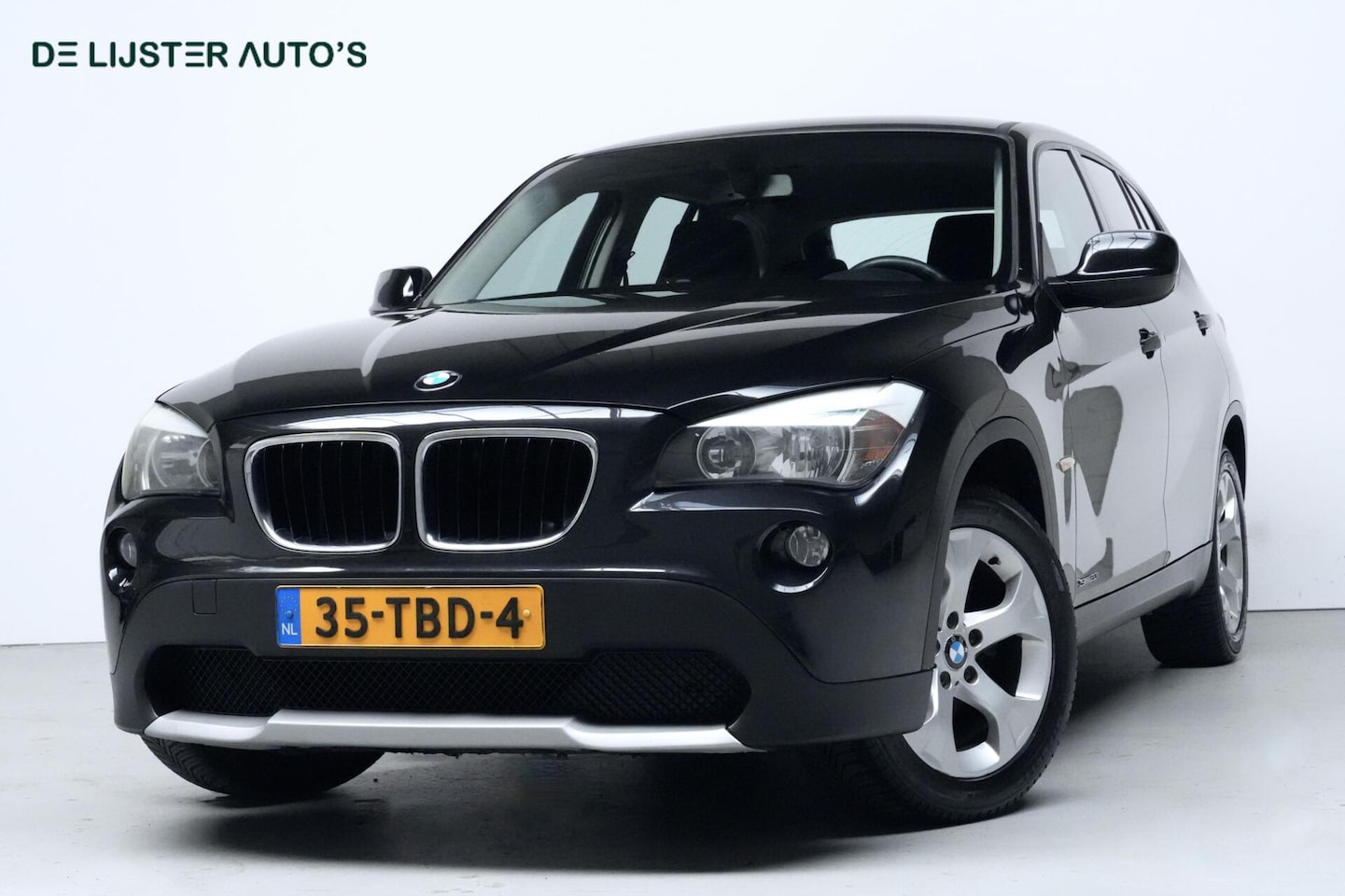 BMW X1 - sDrive20i Business Sport Automaat 184 PK | Navigatie | Cruise | Trekhaak | Climate | Bluet - AutoWereld.nl