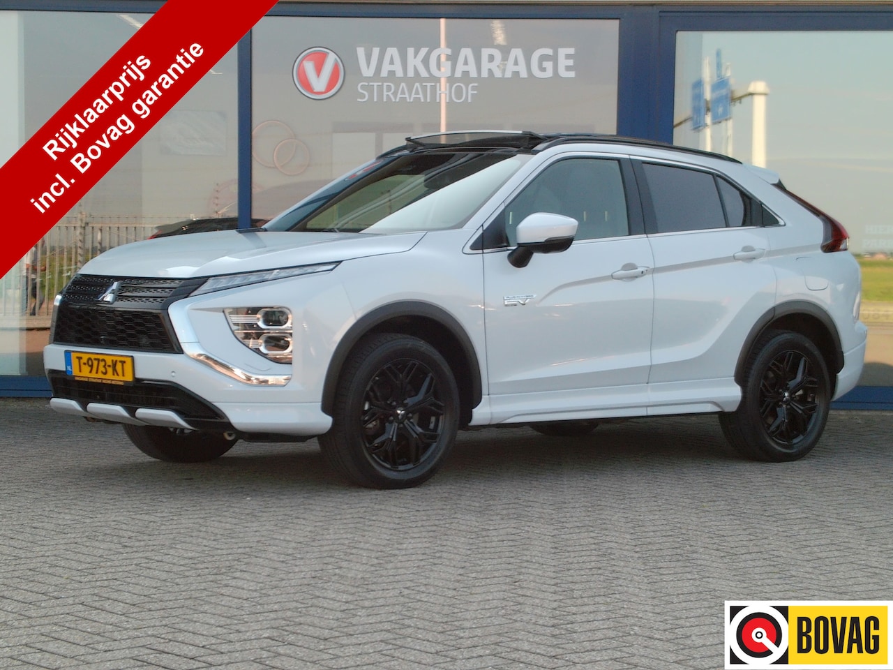 Mitsubishi Eclipse Cross - 2.4 PHEV Instyle 2.4 PHEV Instyle, Carplay + Android auto / Leder / Schuifdak / Camera 360 + Sensoren / HUD - AutoWereld.nl