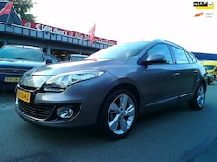 Renault Mégane Estate - 1.2 TCe Collection(NAVI 6-VER+Airco)