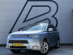 Mitsubishi Outlander - 2.0 PHEV Executive Edition 1e Eigenaar|Camera|Cruise|Trekhaak|Navi|Lm velgen|Elek ramen|Ni