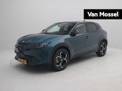 Alfa Romeo Junior - 1.2 Turbo Hybrid Ibrida Ti | Techno Pack | 18" Velgen | Navigli Blue met zwart dak | Speci