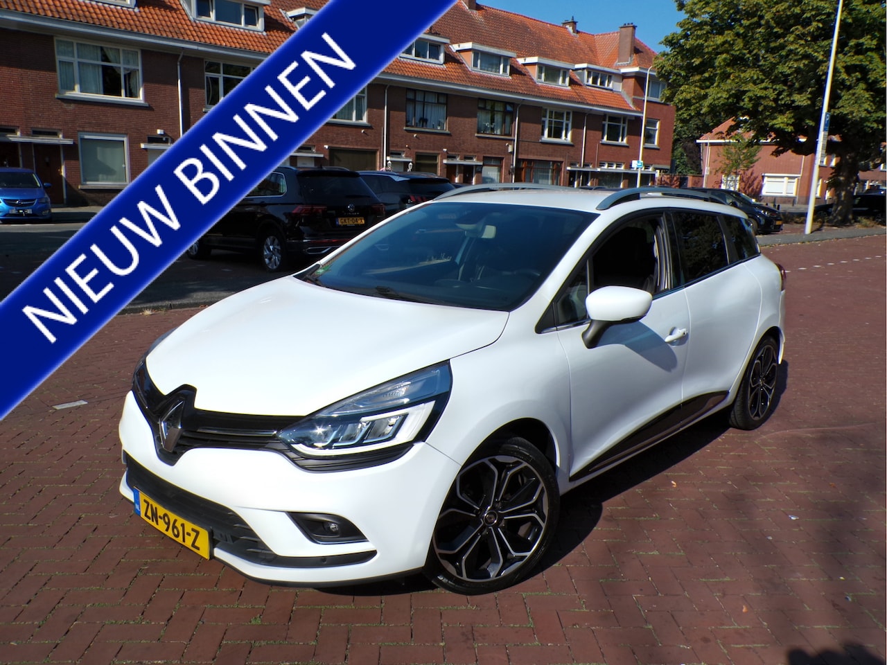 Renault Clio Estate - 0.9 TCe Intens ORG KM NAP CAMERA NAVI TEL CRUISECONT..... - AutoWereld.nl