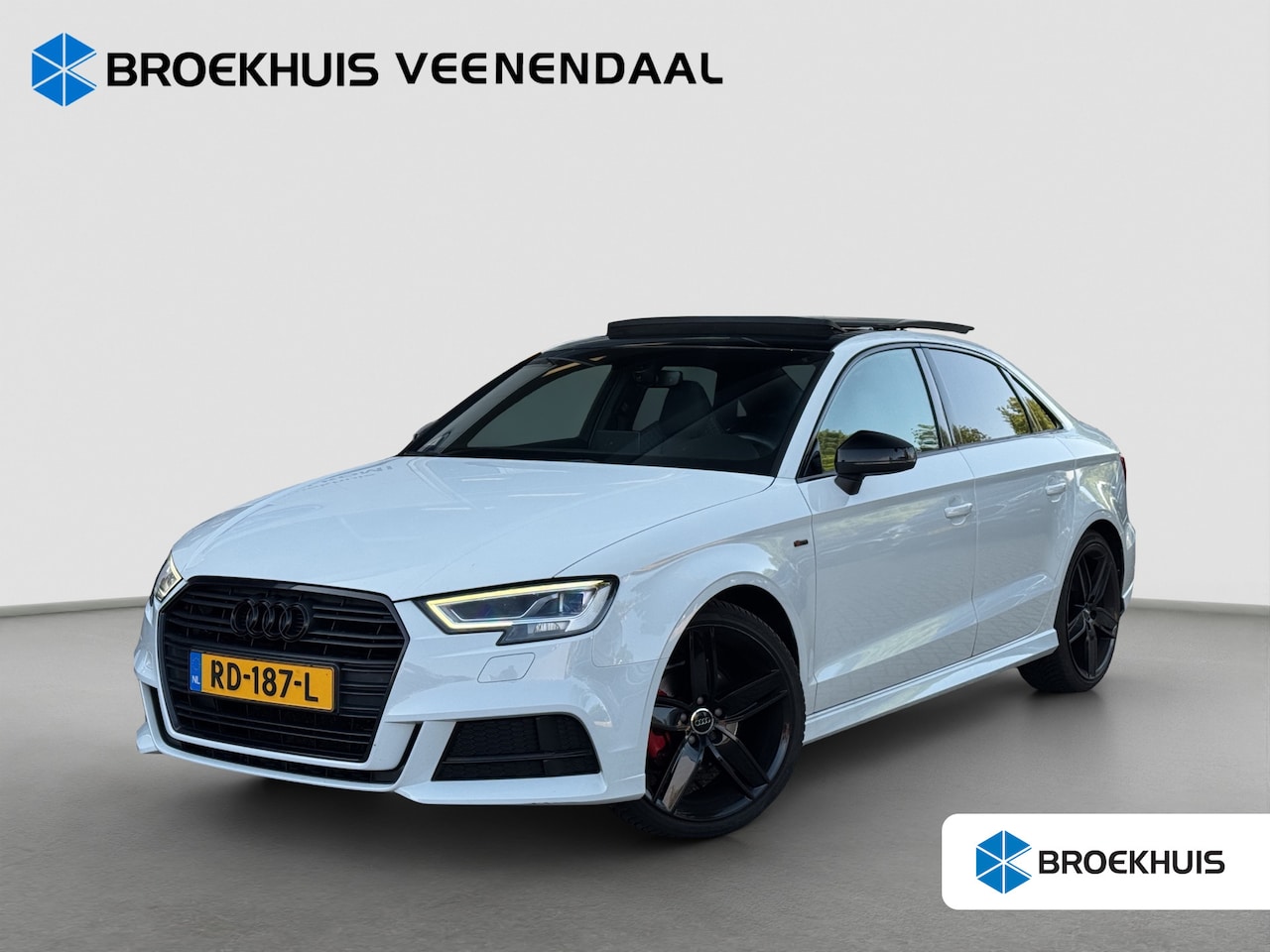 Audi A3 Limousine - 1.5 TFSI CoD Sport S Line 150PK | RS-Zetels | Pano | Stoelverwarming | Navi | Bluetooth | - AutoWereld.nl