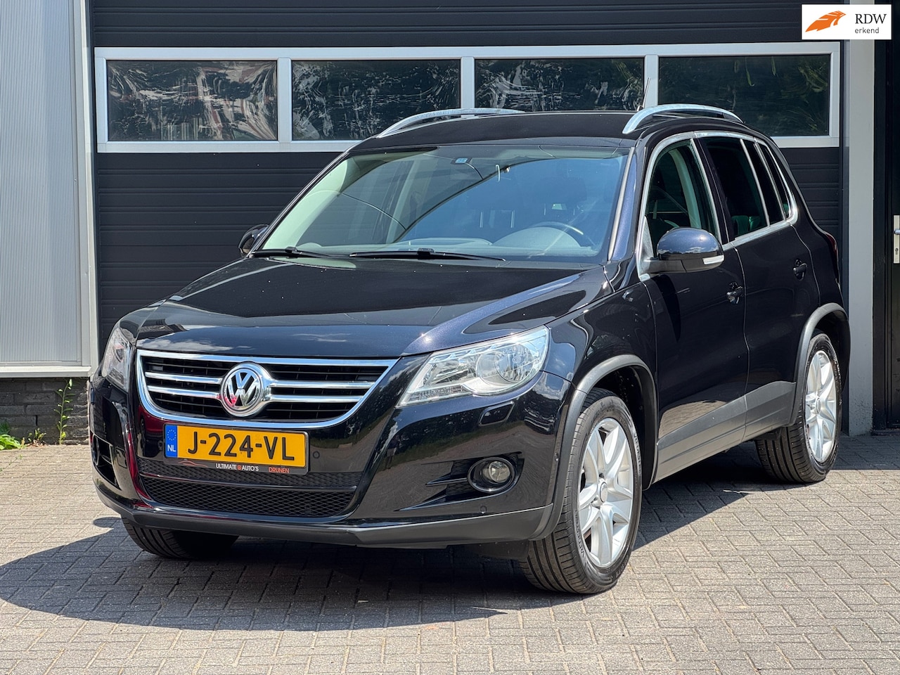 Volkswagen Tiguan - 1.4 TSI Comfort&Design Navi, Camera, PDC, - AutoWereld.nl
