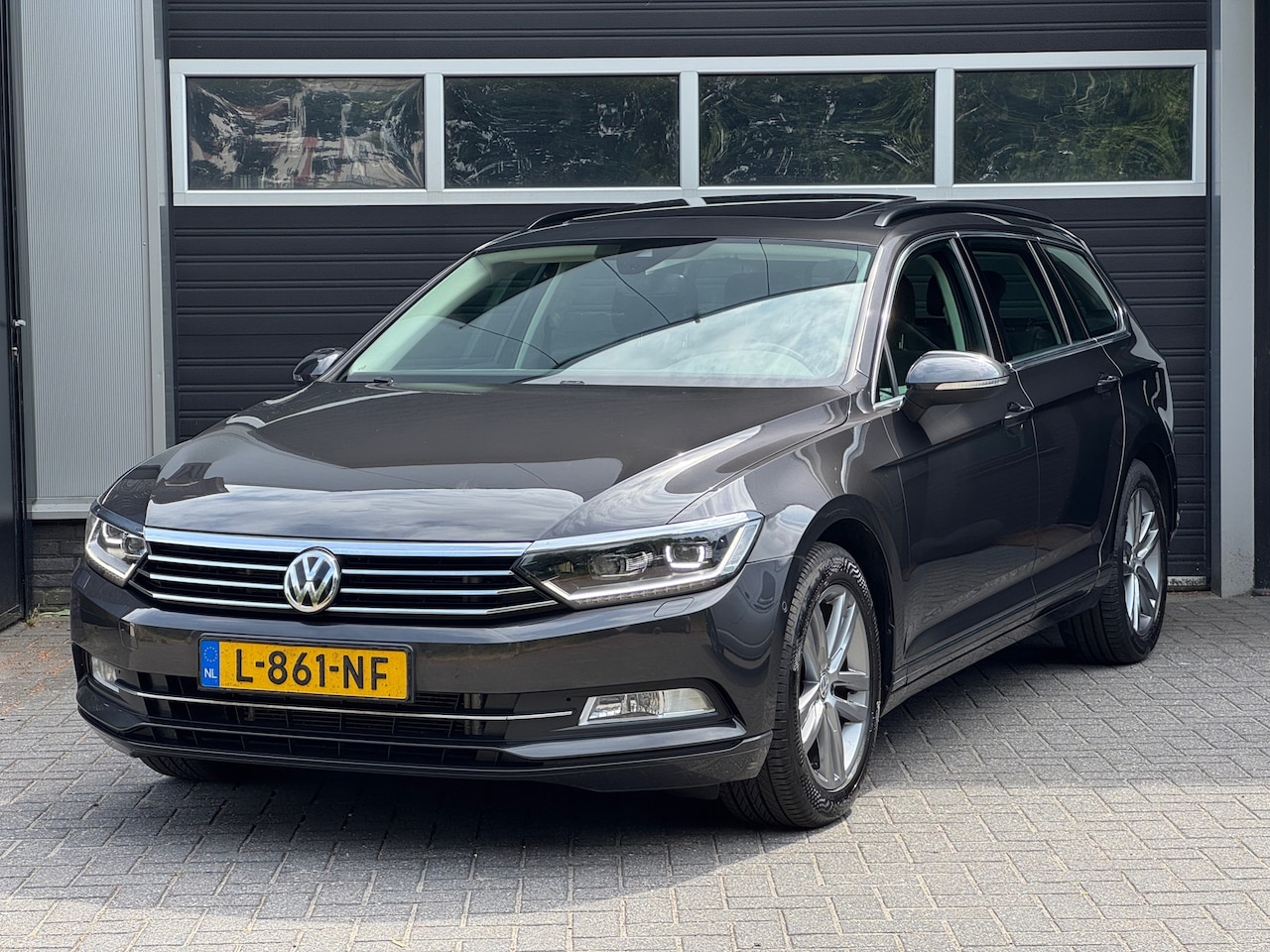 Volkswagen Passat Variant - 1.4 TSI ACT Highline Pano, Xenon/Led, Virtual, Navi, Cruise, - AutoWereld.nl