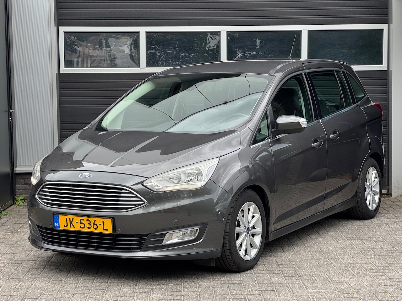 Ford Grand C-Max - 1.5 Titanium Trekhaak, Camera, Navi, Cruise, NAP - AutoWereld.nl