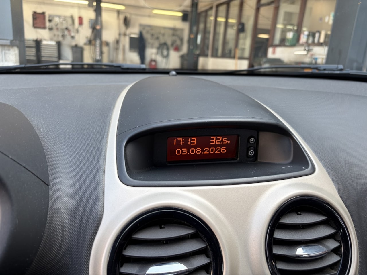 Opel Corsa - 1.4-16V Sport 1e eigenaar*RIJKLAARPRIJS*