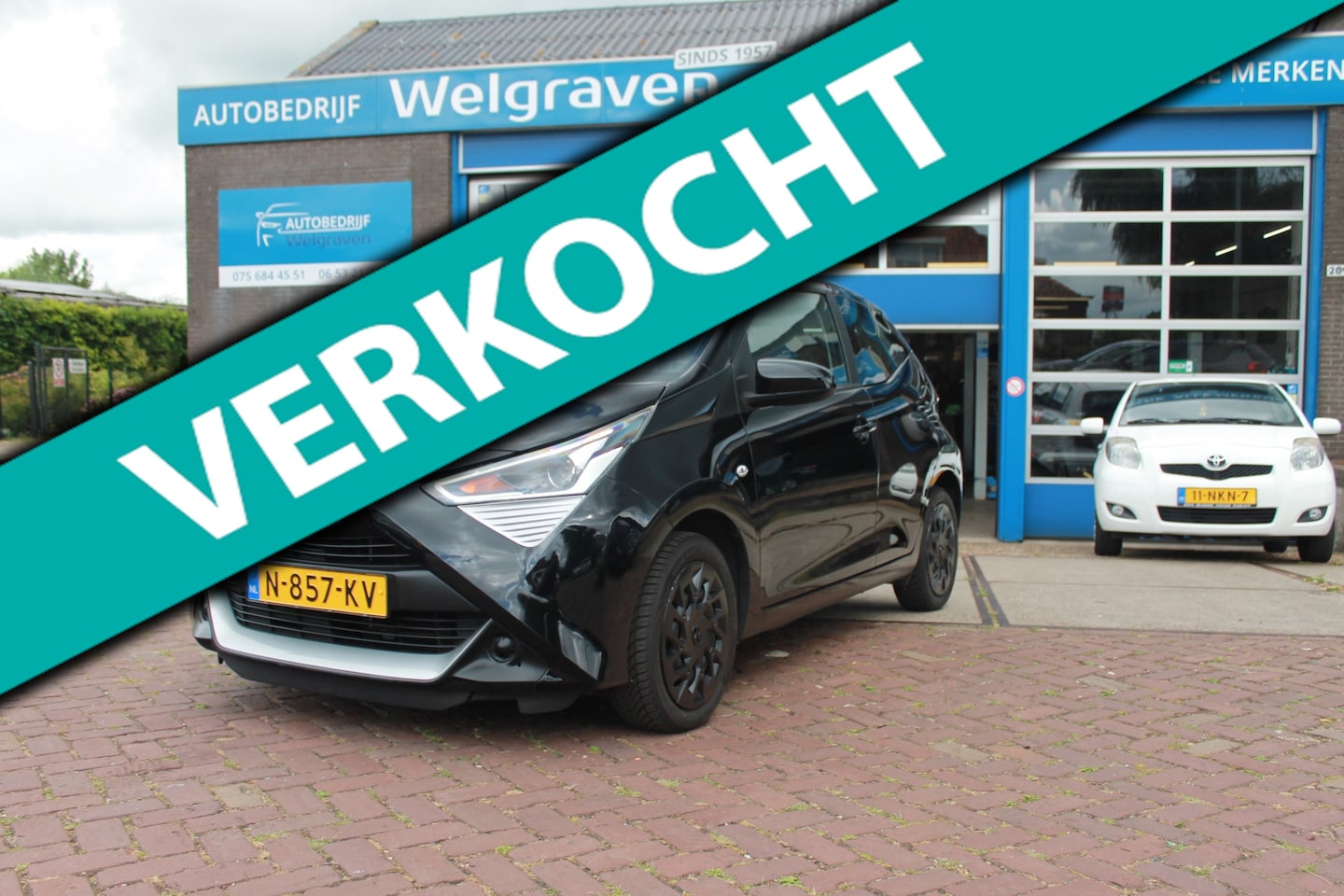 Toyota Aygo - 1.0 VVT-i x-play zeer nette auto a.camera car play navi - AutoWereld.nl