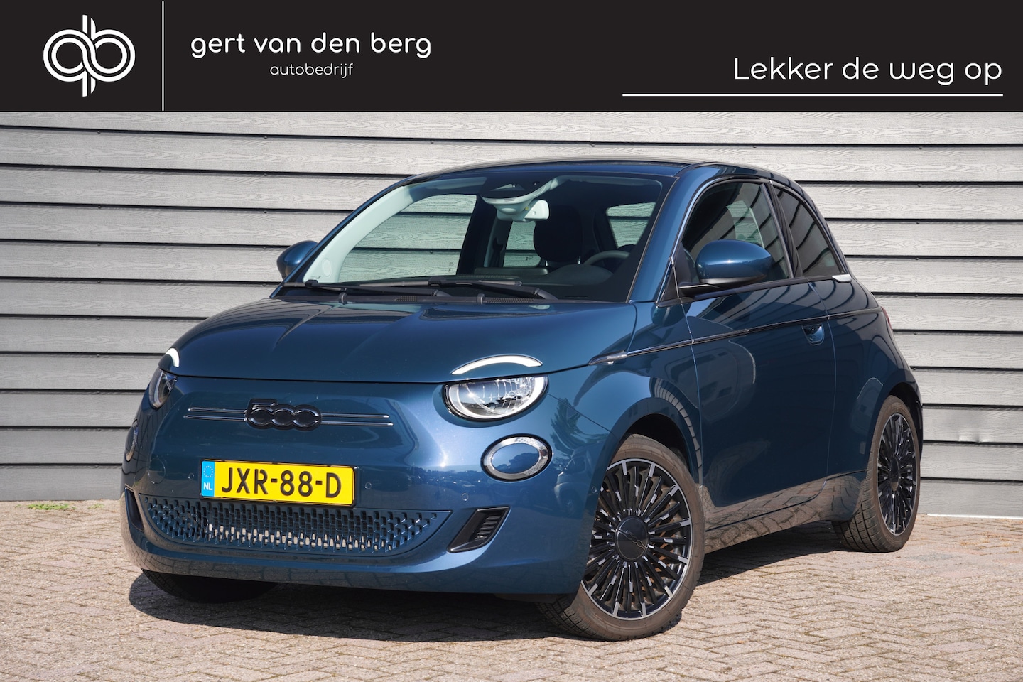 Fiat 500 - Urban 42 kWh - CARPLAY - CAMERA - CRUISE CONTROL - KEYLESS - - AutoWereld.nl
