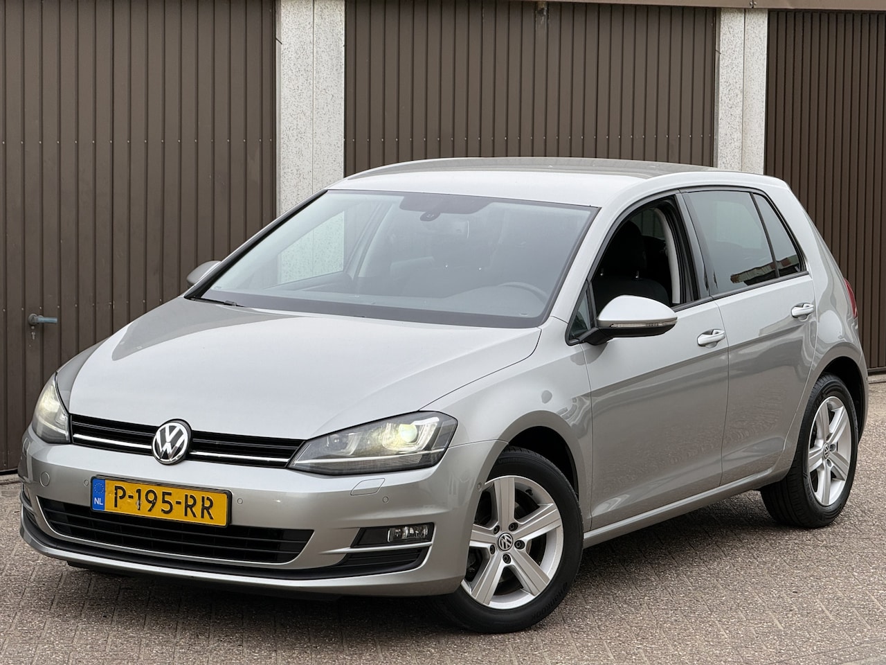 Volkswagen Golf - 1.2 TSI Comfortline Perfect onderhouden voertuig met een verzorgde uitstraling - AutoWereld.nl