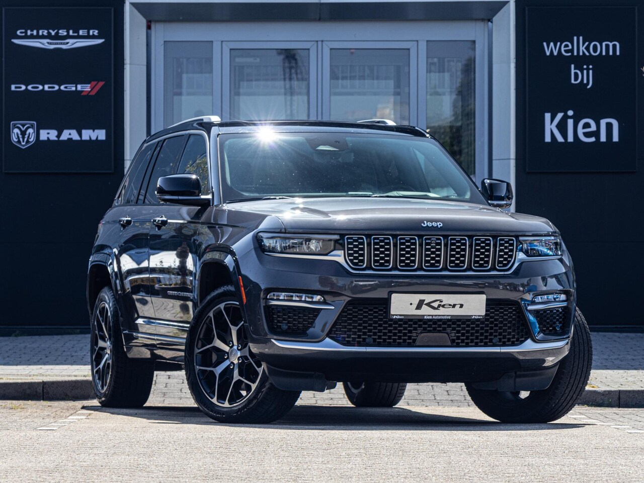 Jeep Grand Cherokee - 2.0 Summit Reserve 4xe 2.0 Summit Reserve 4xe - AutoWereld.nl