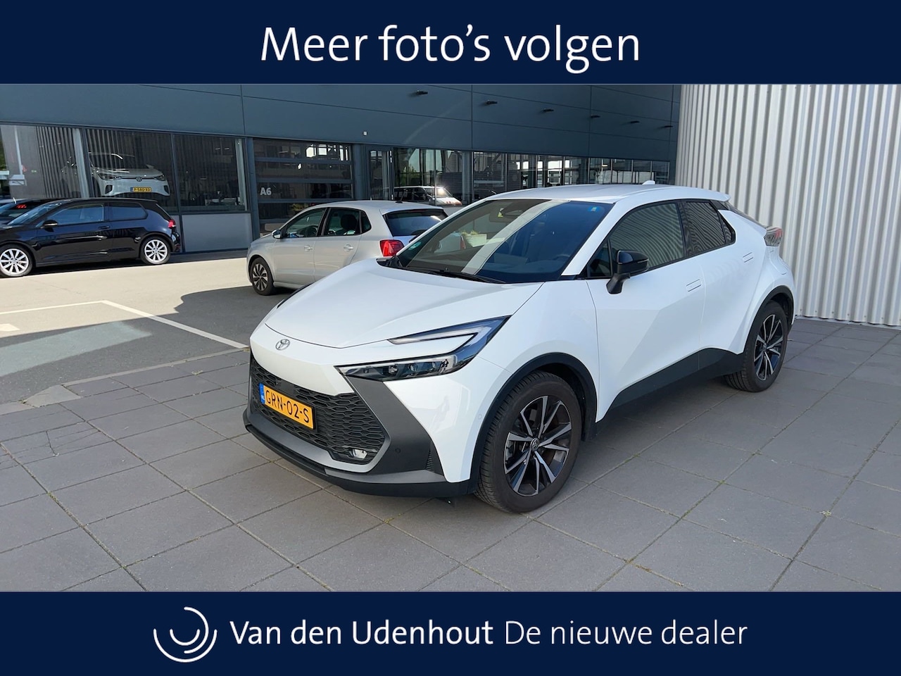 Toyota C-HR - 2.0 Plug-in Hybrid 220 First Edition / Navigatie / 360 Camera / Trekhaak - AutoWereld.nl