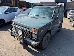 Lada Niva - 1.7i MIENTJE 2x lade niva 2009/2017