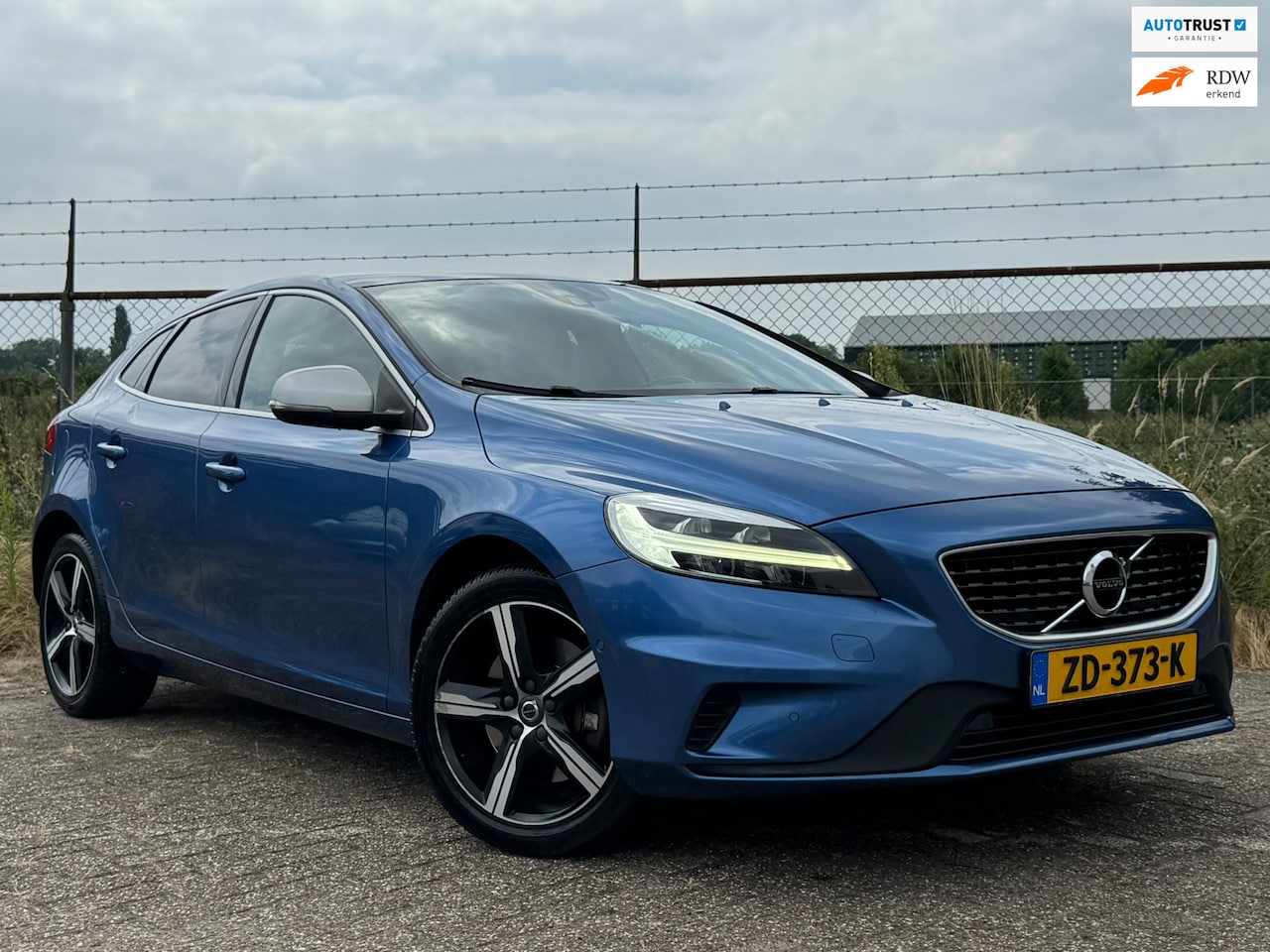 Volvo V40 - 1.5 T3 Polar+ Sport Harman Kardon - AutoWereld.nl