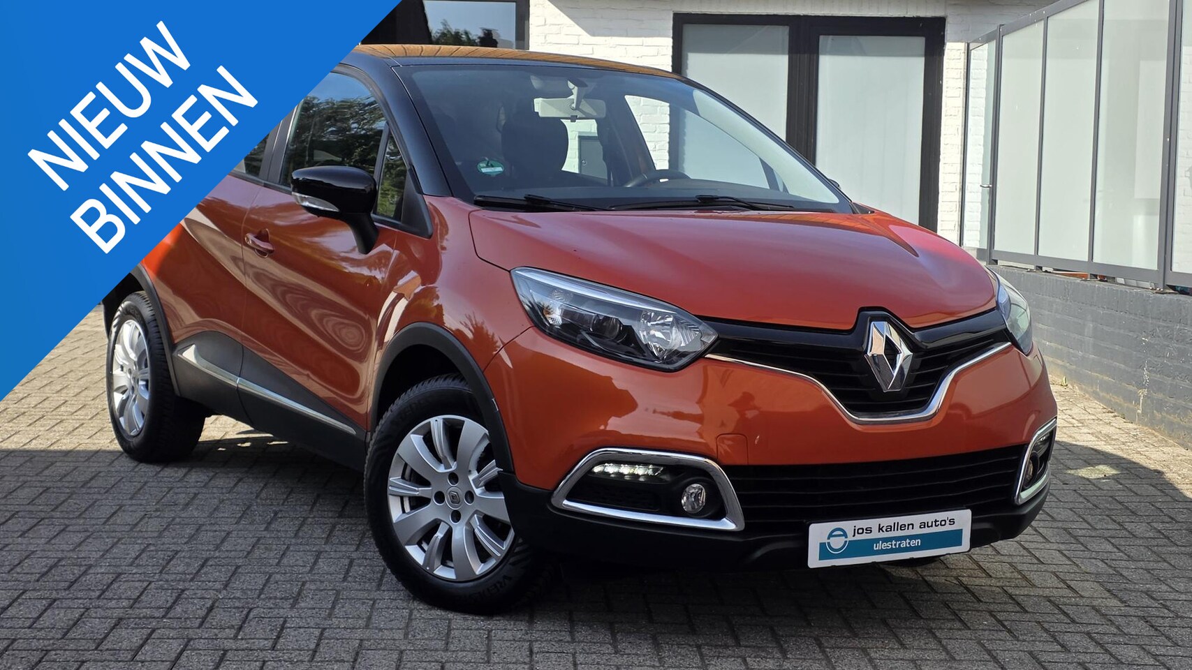 Renault Captur - 0.9 TCe Expression 90pk Navigatie, Cruise Control, 16" Lichtmetaal, bi-town dak, topstaat! - AutoWereld.nl