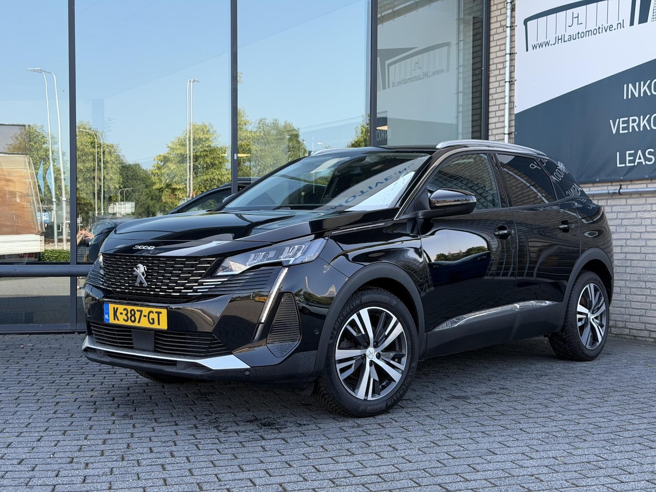 Peugeot 3008 - 1.2 Allure*130PK*ECC*CRUISE*NAVI*CAM*CARPLAY* - AutoWereld.nl