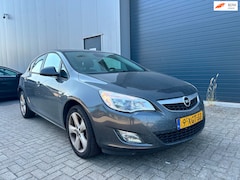 Opel Astra - 1.4i Turbo Sport AUT AIRCO PDC