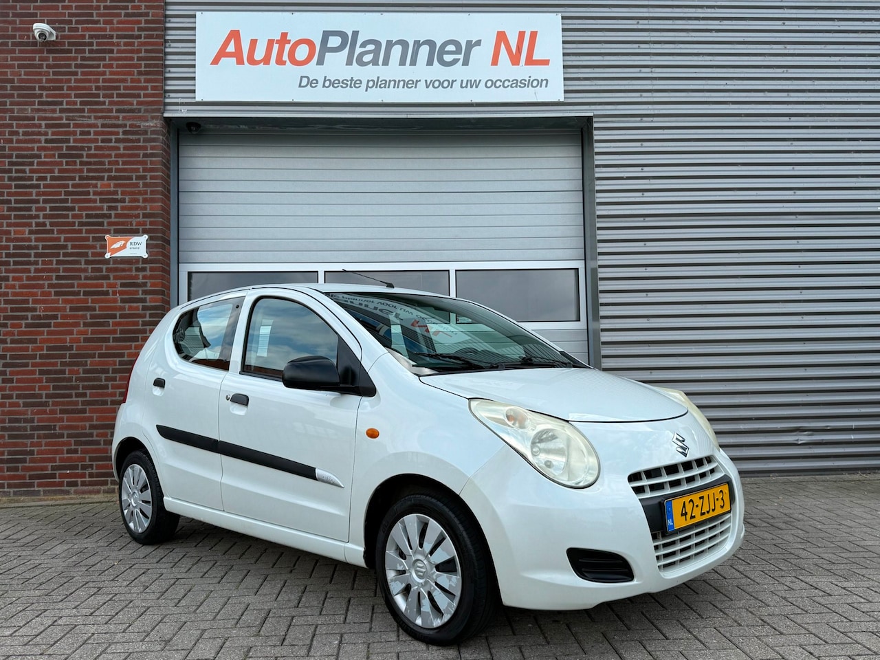 Suzuki Alto - 1.0 Comfort VVT! 5-Deurs! Airco! Nwe APK! - AutoWereld.nl