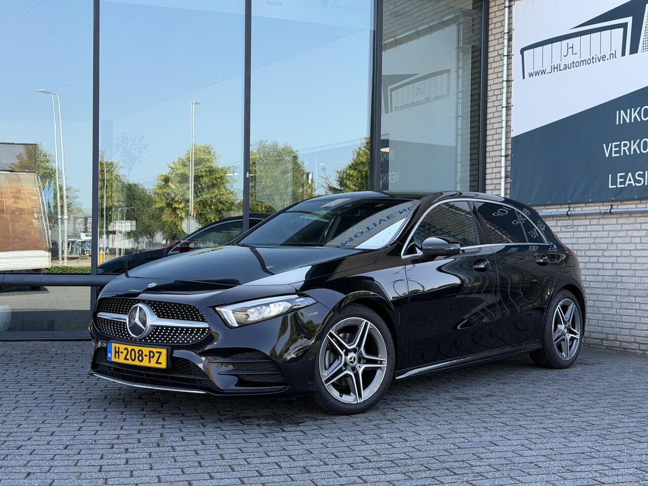 Mercedes-Benz A-klasse - 180 Business Solution AMG*NAVI*CAM*CRUISE*LED*TEL* - AutoWereld.nl