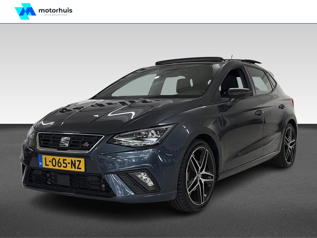 SEAT Ibiza - 1.0 TSI FR Business Intense Plus | Achteruitrijcamera | Elektrisch glazen panorama-dak | L - AutoWereld.nl