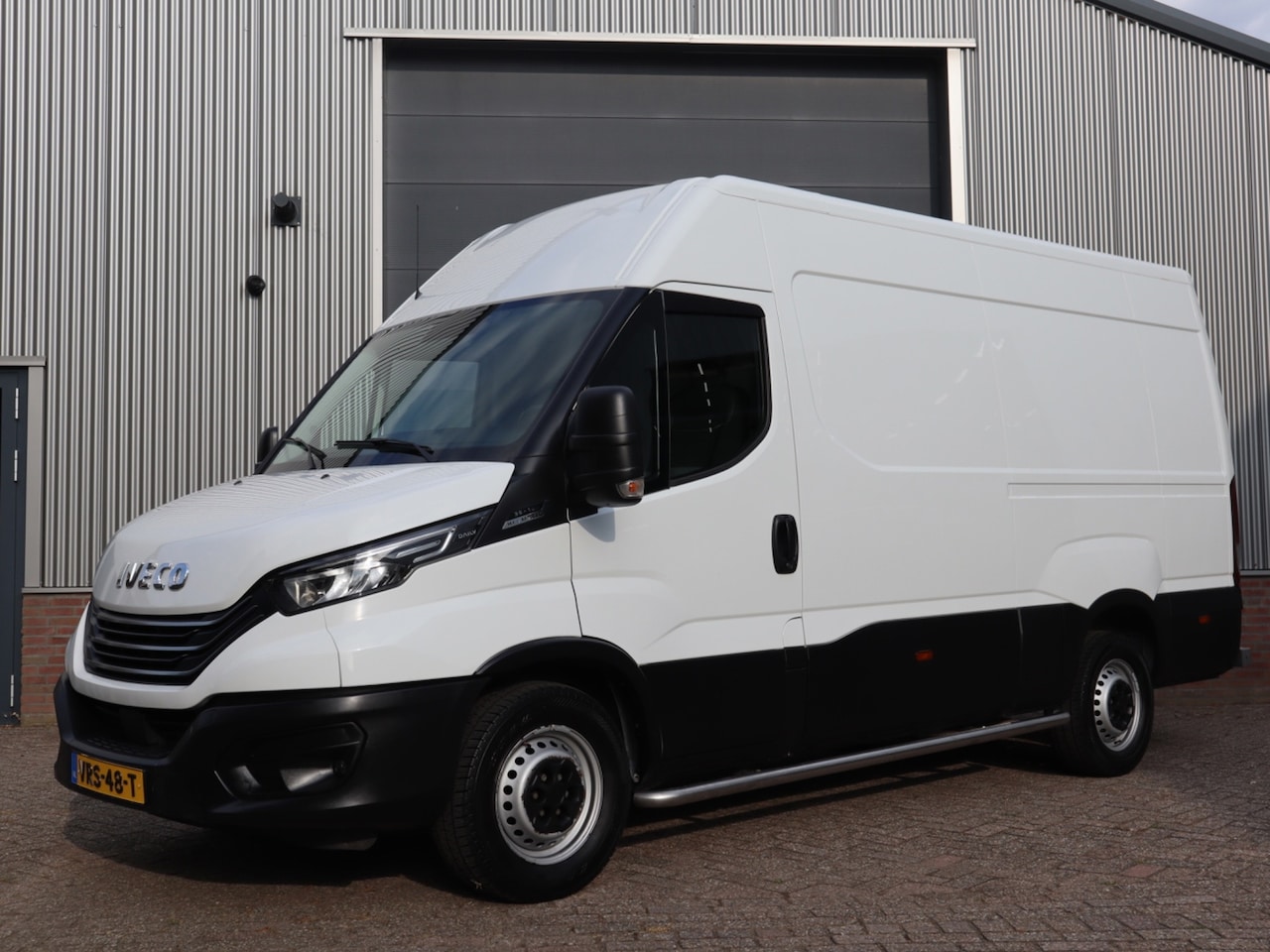Iveco Daily - 35S16V 2.3 Automaat, 3500kg AHW, L2H2, Euro-6 - AutoWereld.nl