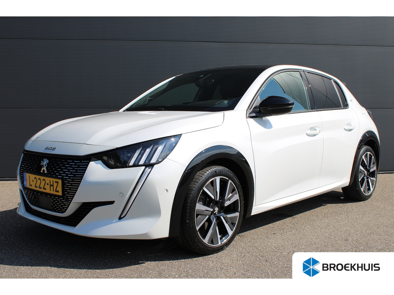Peugeot 208 - 1.2 PureTech EAT8 GT | Automaat | Navigatie | Camera | Black Diamond | Apple Carplay | NL - AutoWereld.nl