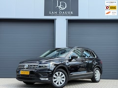 Volkswagen Tiguan - 1.4 TSI Business / CARPLAY / APK / ASSIST