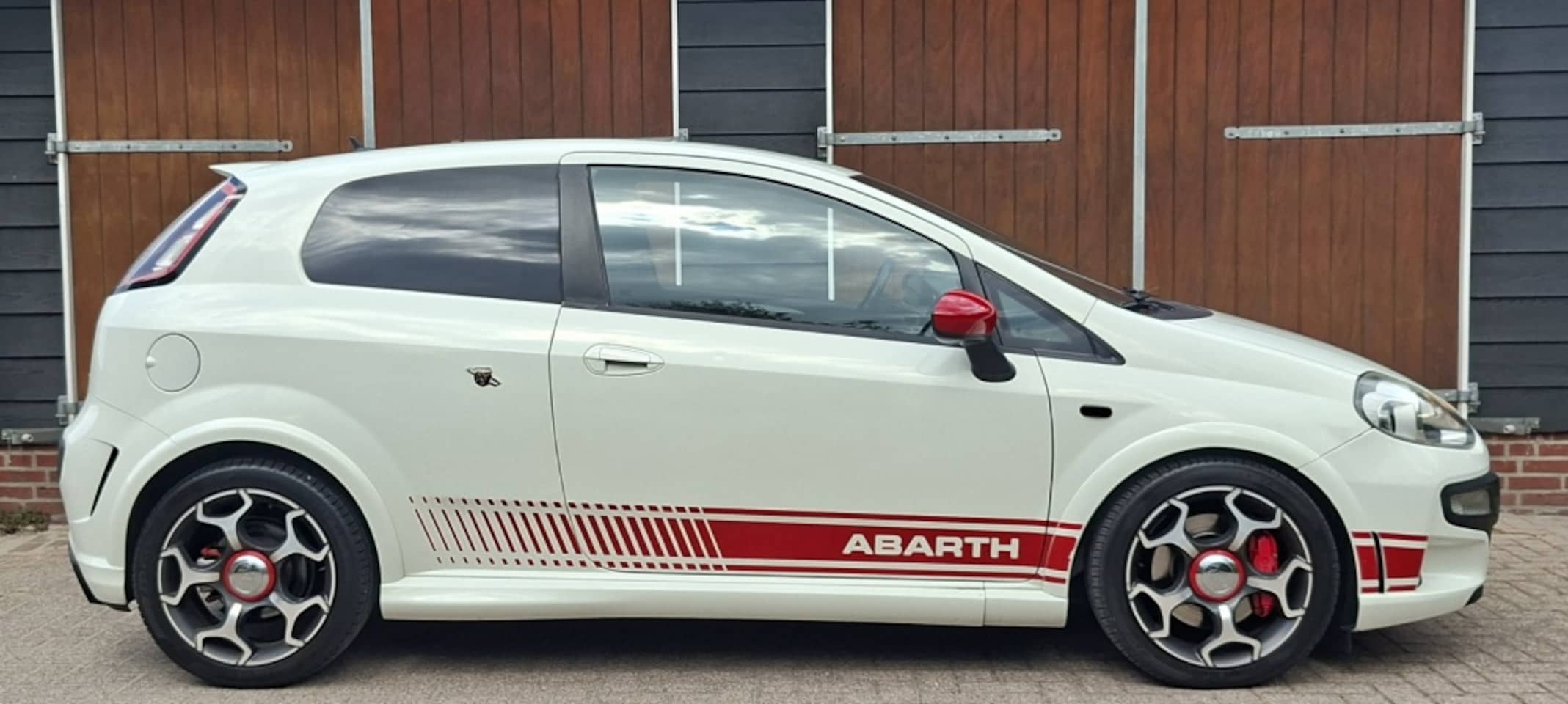 Fiat Punto Evo - 1.4-16V | 160 PK! | Stoere auto | Distributie vervangen | Historie aanwezig - AutoWereld.nl