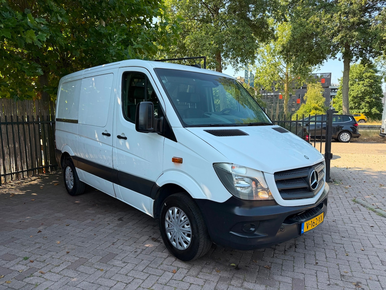 Mercedes-Benz Sprinter - 210 2.2 CDI 325 HD Airco 3Pers 5990NETTO - AutoWereld.nl