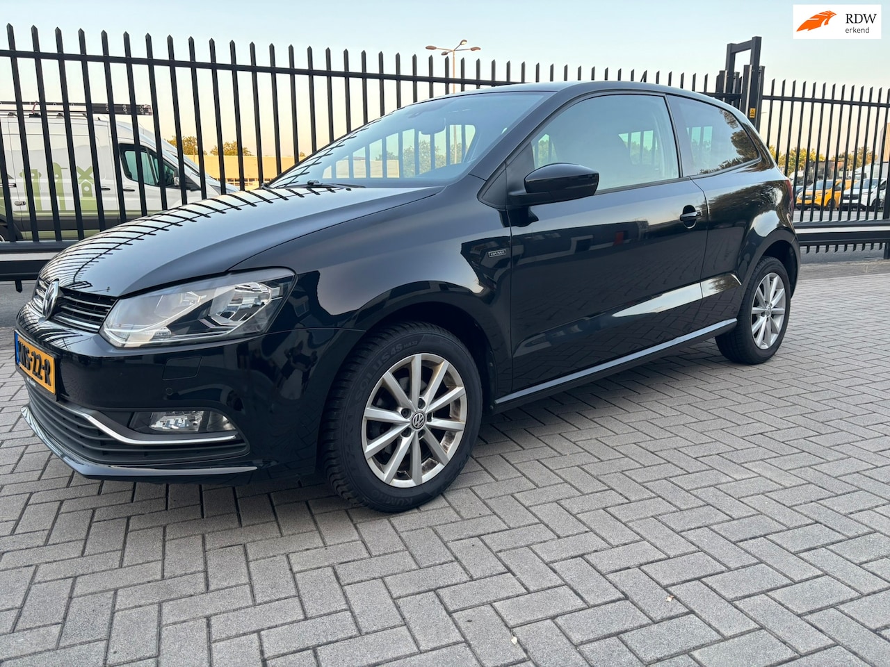 Volkswagen Polo - 1.0 75PK Highline Lounge Vol opties. - AutoWereld.nl
