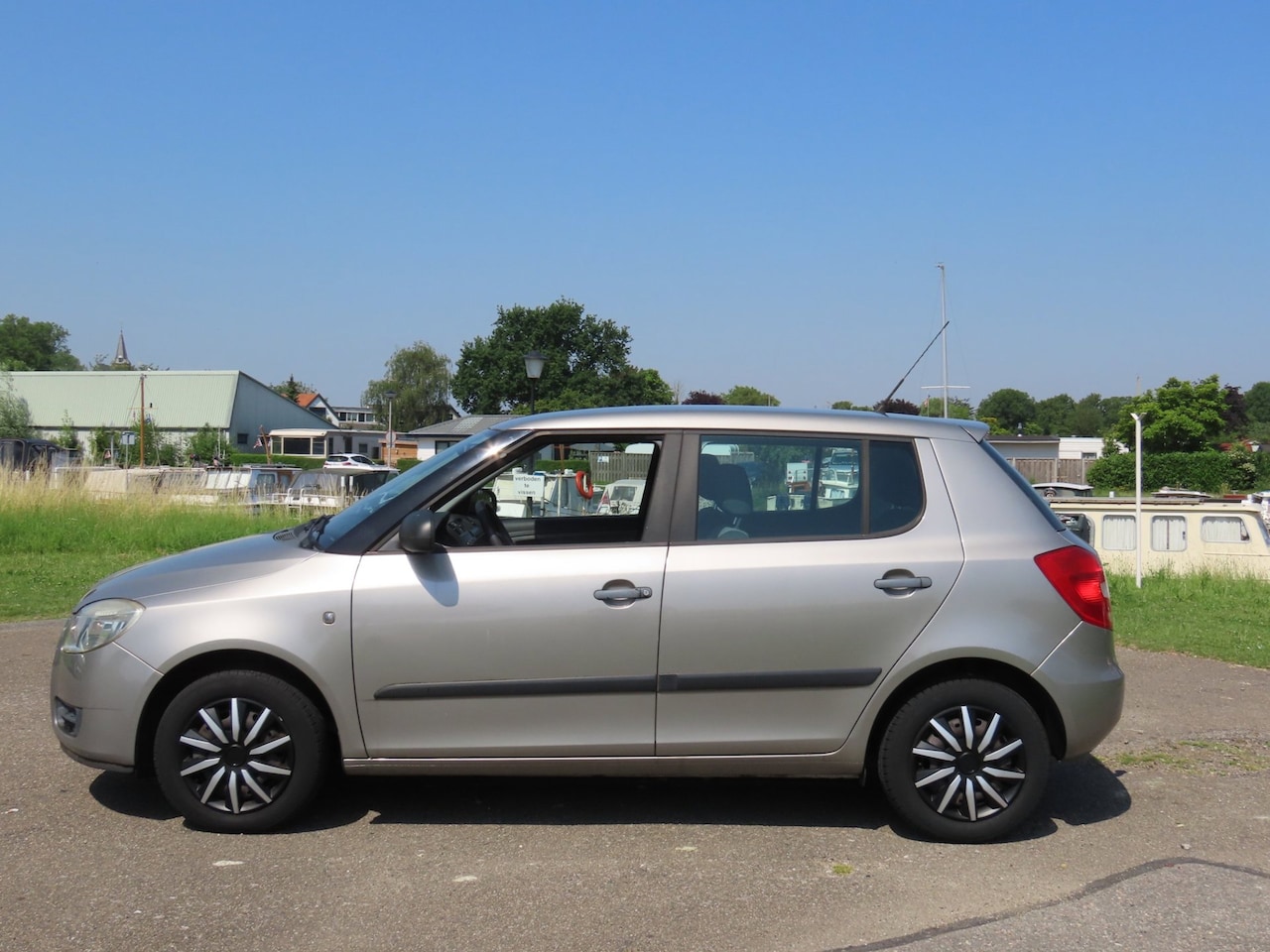 Skoda Fabia - 1.2-12V Plus *Airco *Trekhaak ! - AutoWereld.nl