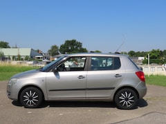 Skoda Fabia - 1.2-12V Plus *Airco *Trekhaak