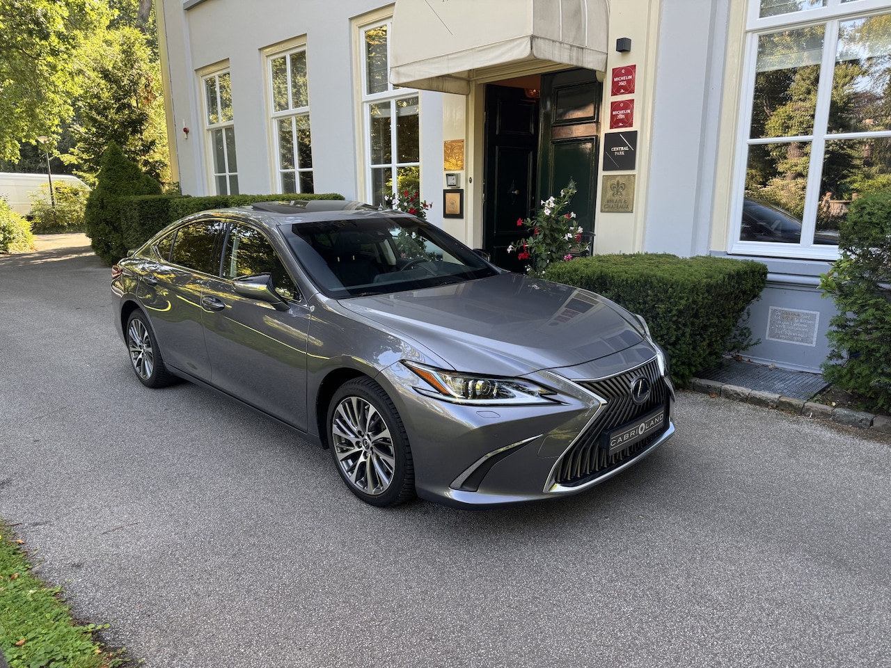 Lexus ES - 300h Preference Line Business 300h Preference Line Business - AutoWereld.nl